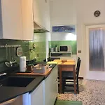 Apartment Tourist Flat - A Due Passi Rom