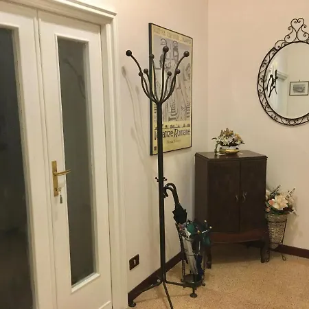 דירה Tourist Flat - A Due Passi רומא