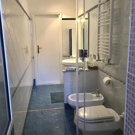 Tourist Flat - A Due Passi רומא