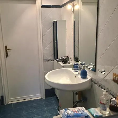 شقة Tourist Flat - A Due Passi