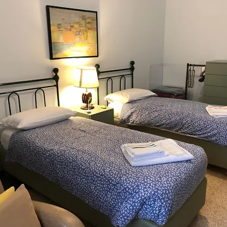 Tourist Flat - A Due Passi * רומא